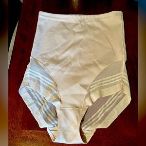 Curve-ez Shape-wear, Never worn